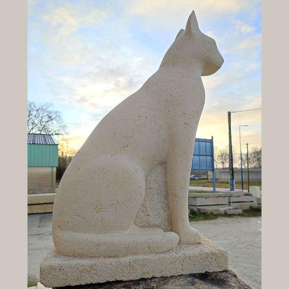sculpture chat pierre calcaire ingélive bastet